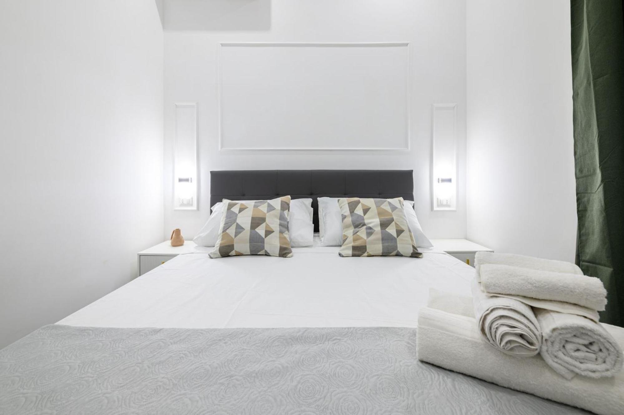 Giordano Suite Center Neapel Exterior foto