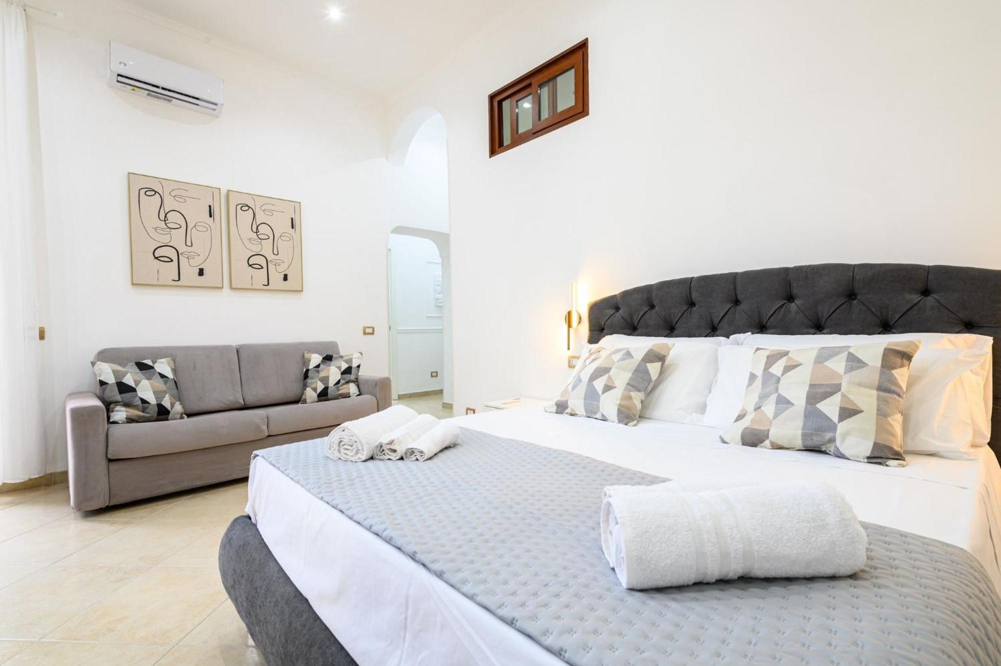 Giordano Suite Center Neapel Exterior foto